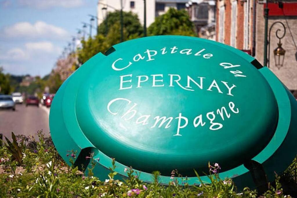 Appartstudio « You & Me In Champagne » Épernay Kültér fotó